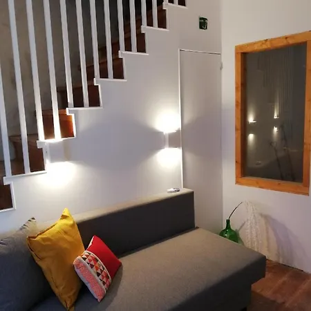 Charming Small Loft In Alfama Near Castelo S Jorge شقة *