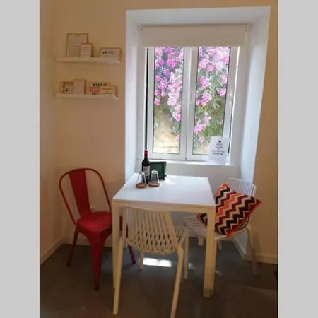 Charming Small Loft In Alfama Near Castelo S Jorge Lisboa