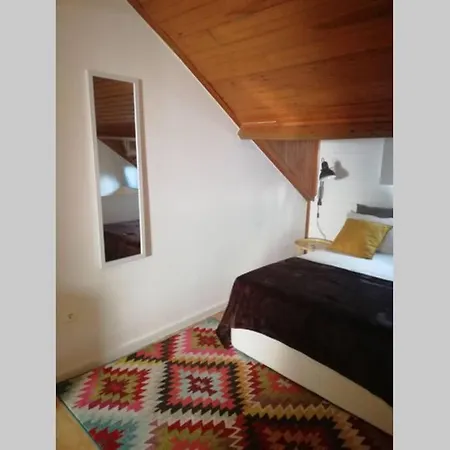 Charming Small Loft In Alfama Near Castelo S Jorge